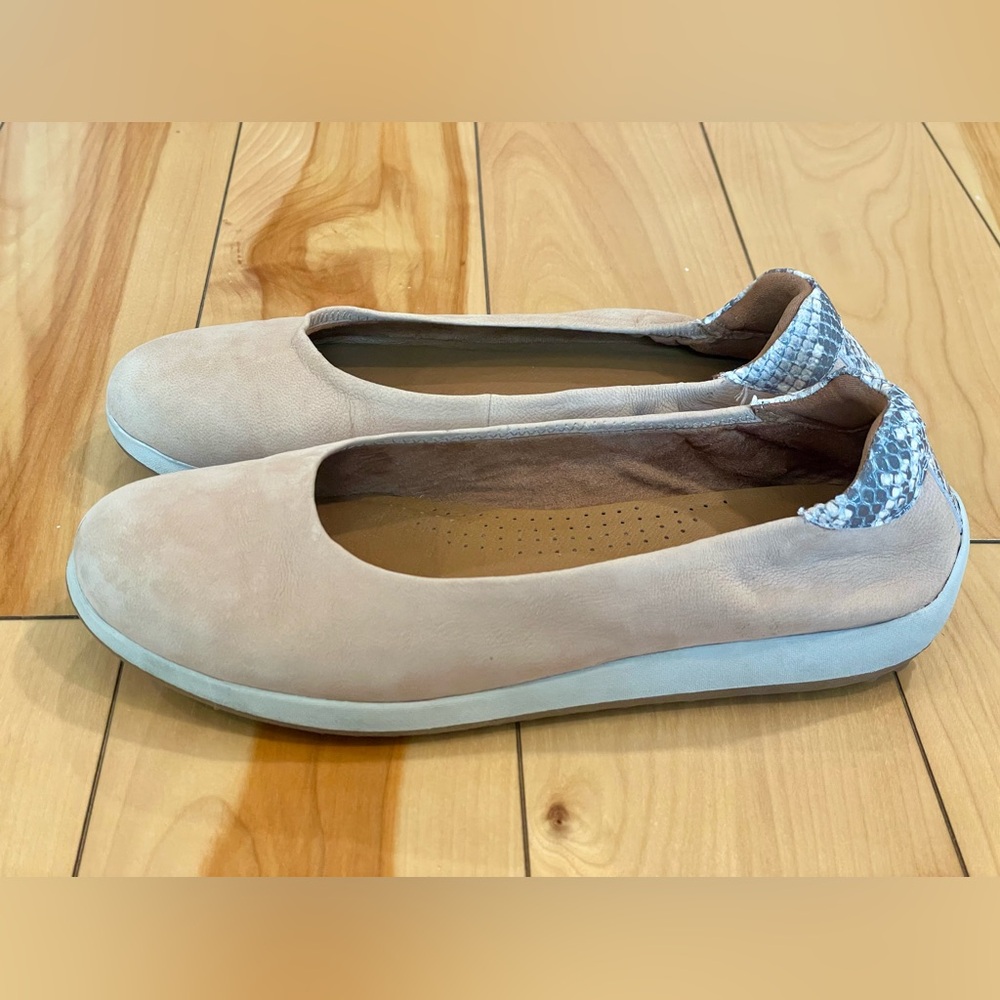 Caslon Nordstrom Leather Snake Embossed Heel Flats Size 6